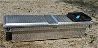 ALUM DIAMOND TREAD IN BED TOOL BOX