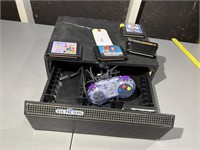 SEGA GENISIS GAME CARTRIDGES AND CASE WITH