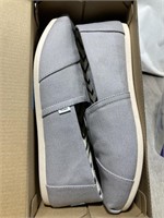 Ladies Toms Shoes Size 11 (Pre Owned)