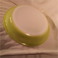 Pyrex Pie Plate 909 Lime Green Vintage 9 inches