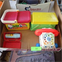 VINTAGE FISHER PRICE TOY LUNCHBOX & TELEPHONE, >>>