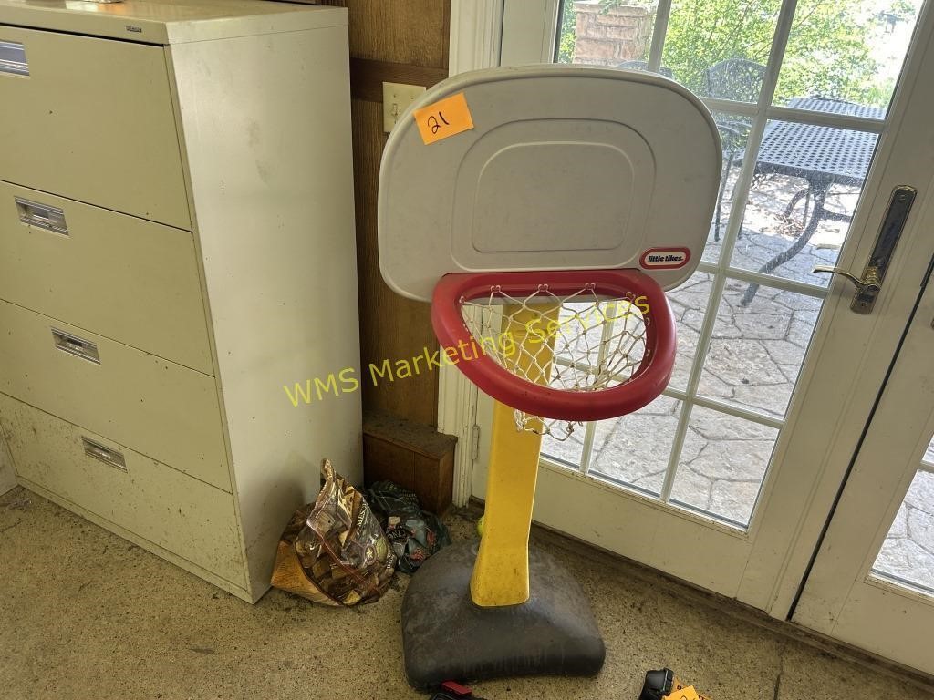 Children's Basketball Hoop