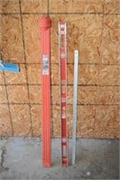 4FT LEVEL AND RULER IN CASE