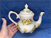 Arthur Wood England tea pot