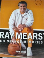 Ray Mears' Big Orange Memories - Hardback