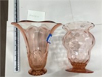 2 pink glass vases