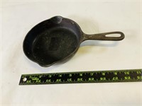 6.5in GRISWOLD Cast Iron Skillet