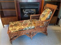 Vintage Rattan Lounge Chair (Damaged)