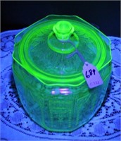 URANIUM GLASS GREEN DEPRESSION COOKIE JAR