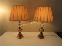 PAIR OF BRASS TABLE LAMPS:
