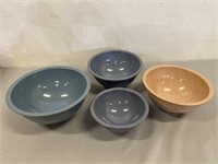 4 Plastic Texas Ware Bowls