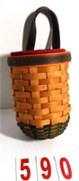 10053 Santa's Helper Basket with Plastic Liner