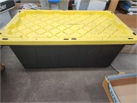 Heavy Duty Tote crack on lid