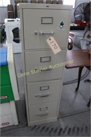 4 Drawer File Cabinent