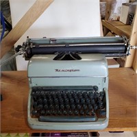 Vintage Remington Typewriter - XA