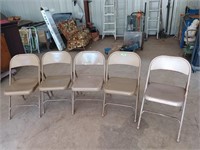 5 metal folding chairs