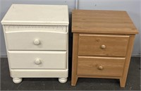 (2) Nightstands w/ Drawers