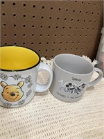 Lot 2 mugs 100years Disney & pooh