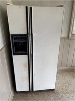 garage refrigerator - old, but works