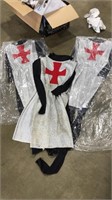 MEDIEVAL KNIGHT COSTUMES (3)