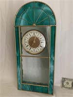 STAINED GLASS WALL OR TABLE CLOCK WORKS