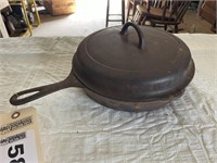 Griswold cast iron skillet with lid