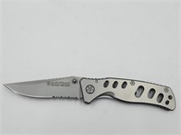 Smith & Wesson Pocket Knife See Size