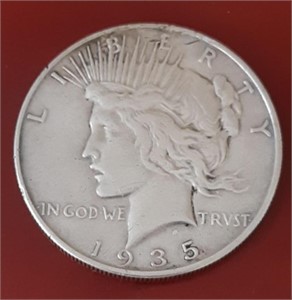1935 United States Peace Dollar Silver Coin .90