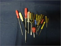 VARIETY OF SCREW DRIVERS