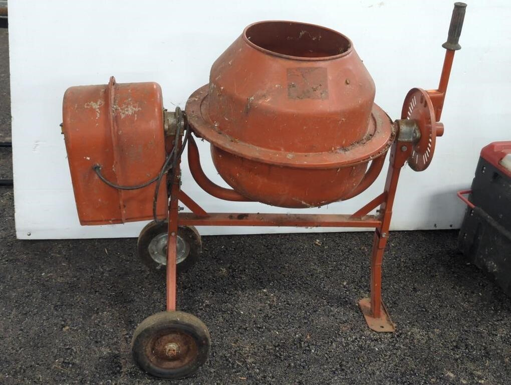 WORKING PORTABLE CEMENT MIXER -SMALL