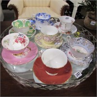 7 - CHINA CUPS / SAUCERS