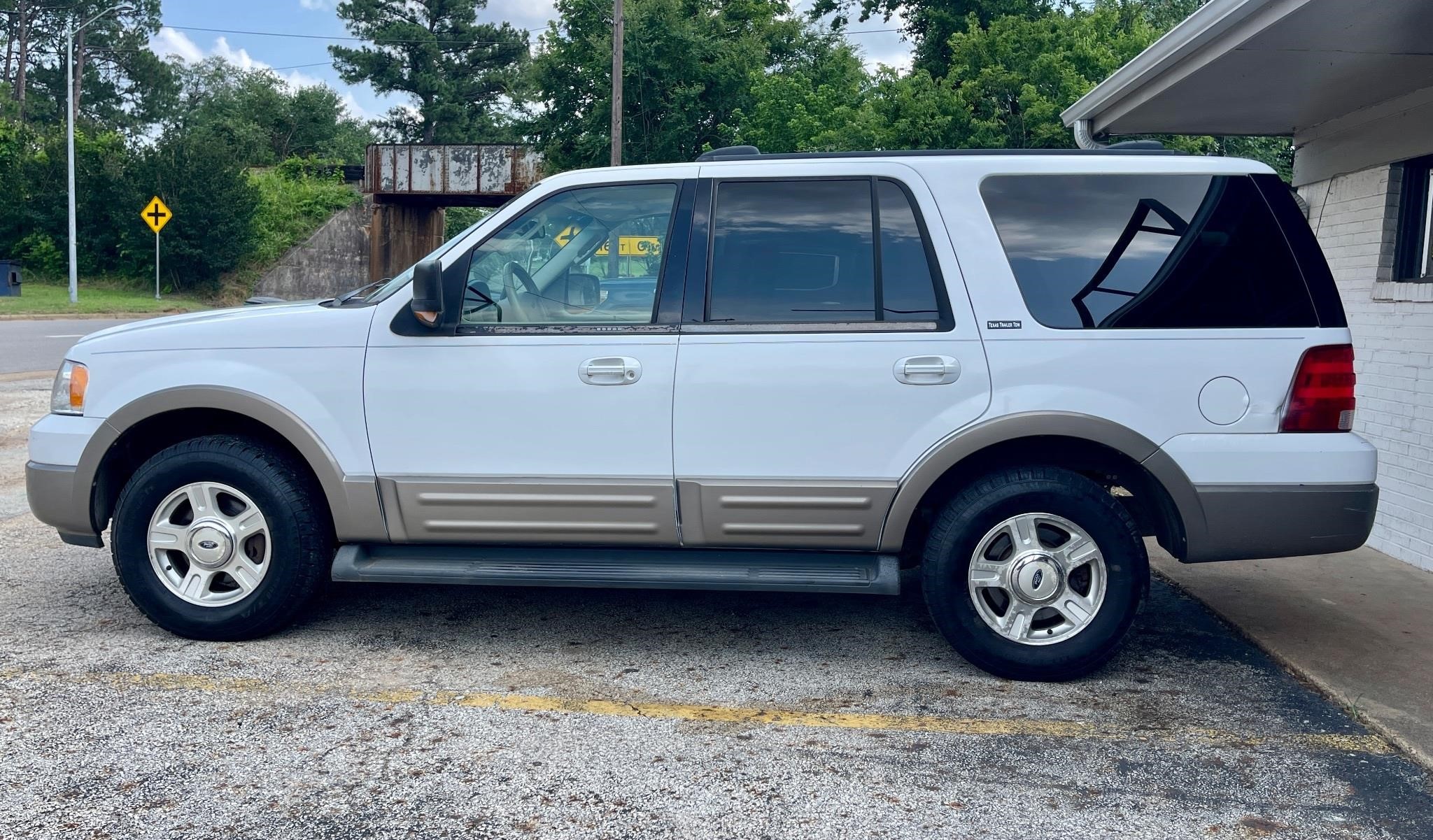 2003 Ford Expedition 5.4L V8 Eddie Bauer Edition