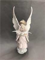 Angel of Peace Lladro
