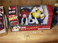 M&M candy dispenser at the movies 3-D