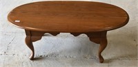 Queen Anne Leg Oval Coffee Table 46 x 24 x 17h