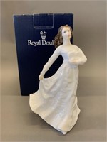 Royal Doulton Figurine-Loving Thoughts HN3948