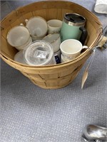 Apple Basket w/Coffee Cups