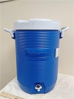 Rubbermaid water cooler