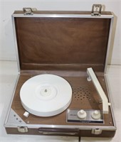 DEJAY SOLID STATE SP-25 RECORD PLAYER