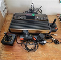 Atari 2600 W/ Game