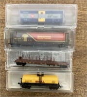 4 N gauge freight cars