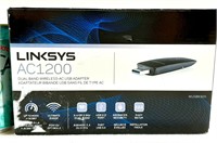 Adaptateur sans fil usb LINKSYS AC1200, neuf