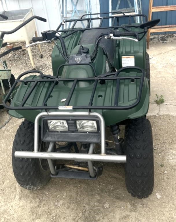 2001 Yamaha Bear tracker 4-wheeler atv