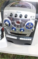 Memorex CD+Graphics Karaoke System w/Radio
