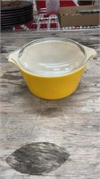 Pyrex yellow casseroles with clear lid