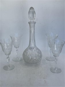 -4 etched glass wine glasses with a heavy glass