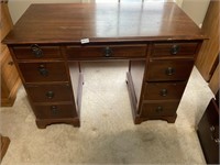 Oak Desk- sizes in pics
