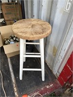 2 woven top Stools