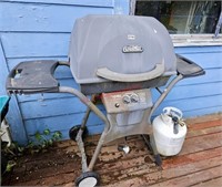 Thermos Grill and propane tank (deck)