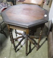 8 SIDED END TABLE - 26x29 TALL